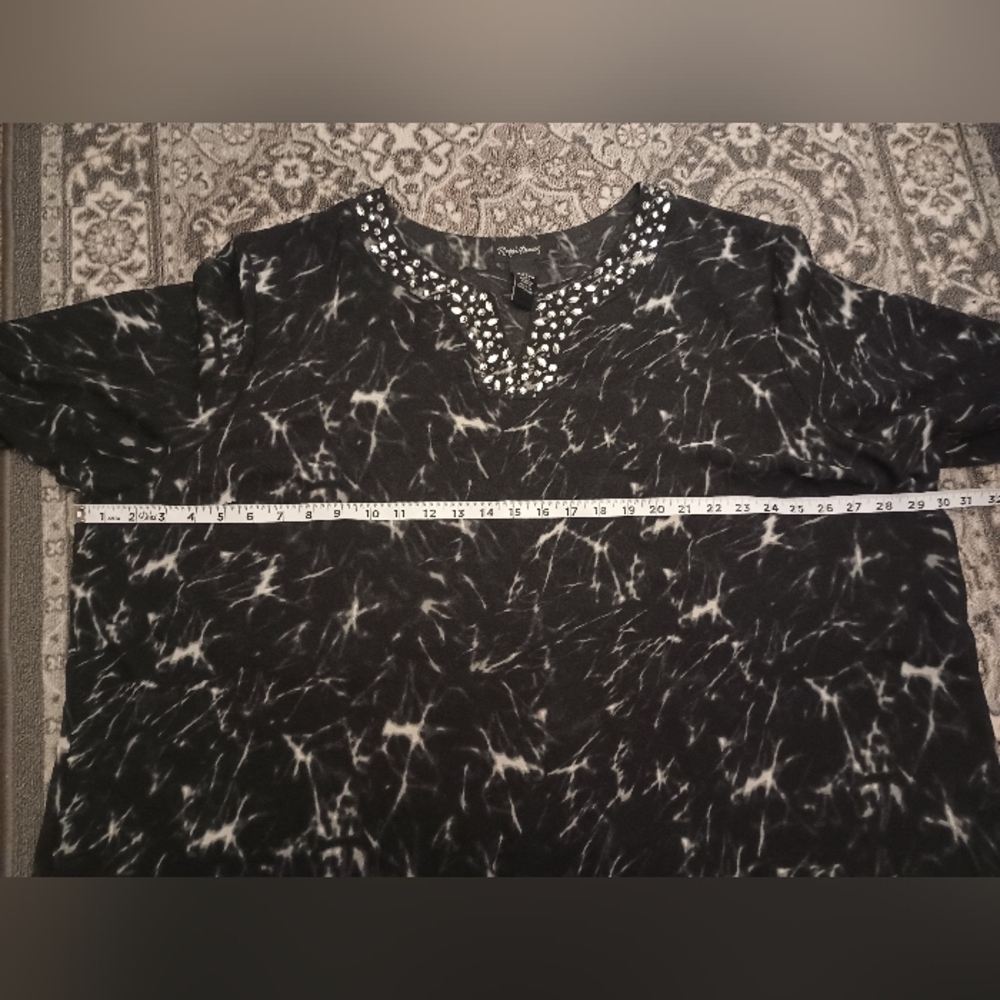 Maggie Barnes 3X Whimsigoth Asymmetric Tunic Top Black White Beaded Semi Sheer - Picture 8 of 9